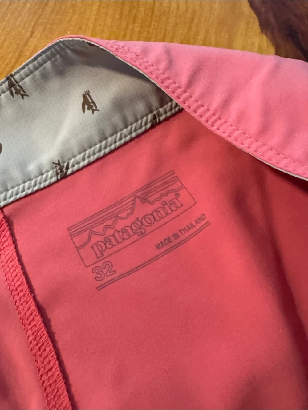 Patagonia Coral Pink Men's Swim Board Shorts. Size 32